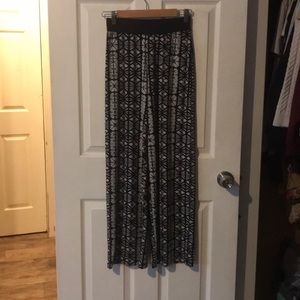 Alfani Black & White Patterned Petite Casual Pants